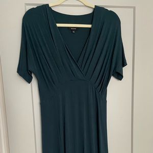 Aritzia Babaton short sleeve faux wrap midi dress